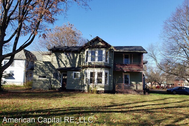 Foto del edificio - 5 br, 1.5 bath House - 202 Harmon St