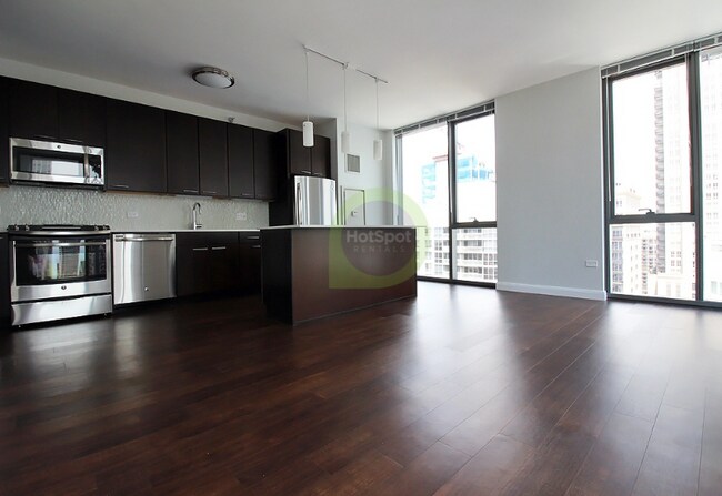 Building Photo - 830 N State St