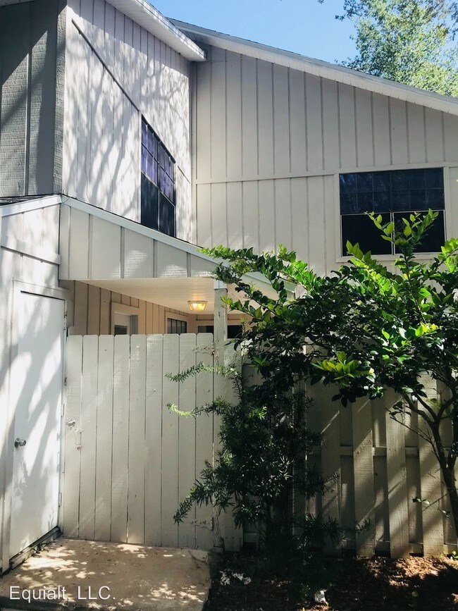 Foto del edificio - 4584 Lighthouse Cir