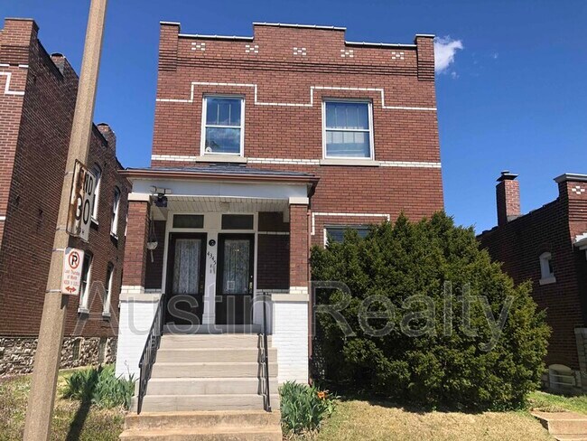 Foto del edificio - 4345 Bates St
