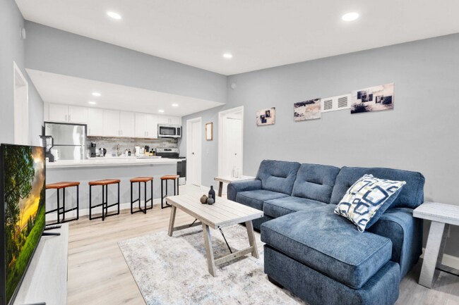 Foto del edificio - 6 Roanoke Ln