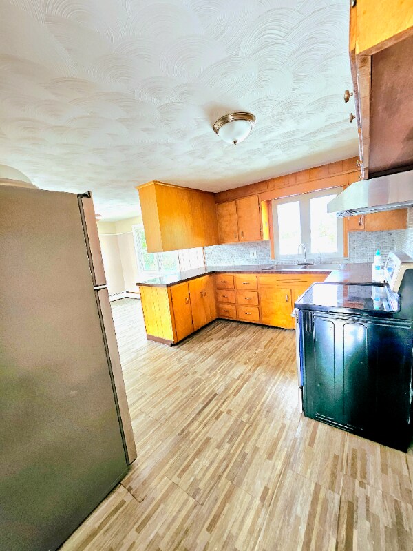 189 Bracken St, Cranston, RI 02920 Room for Rent in Cranston, RI