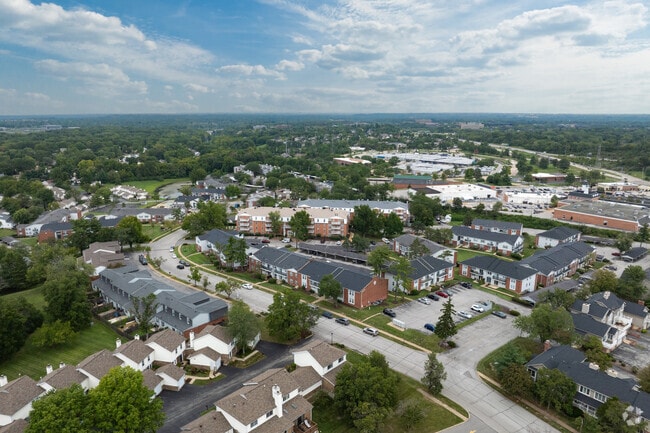 Photo - Village Green Apartments