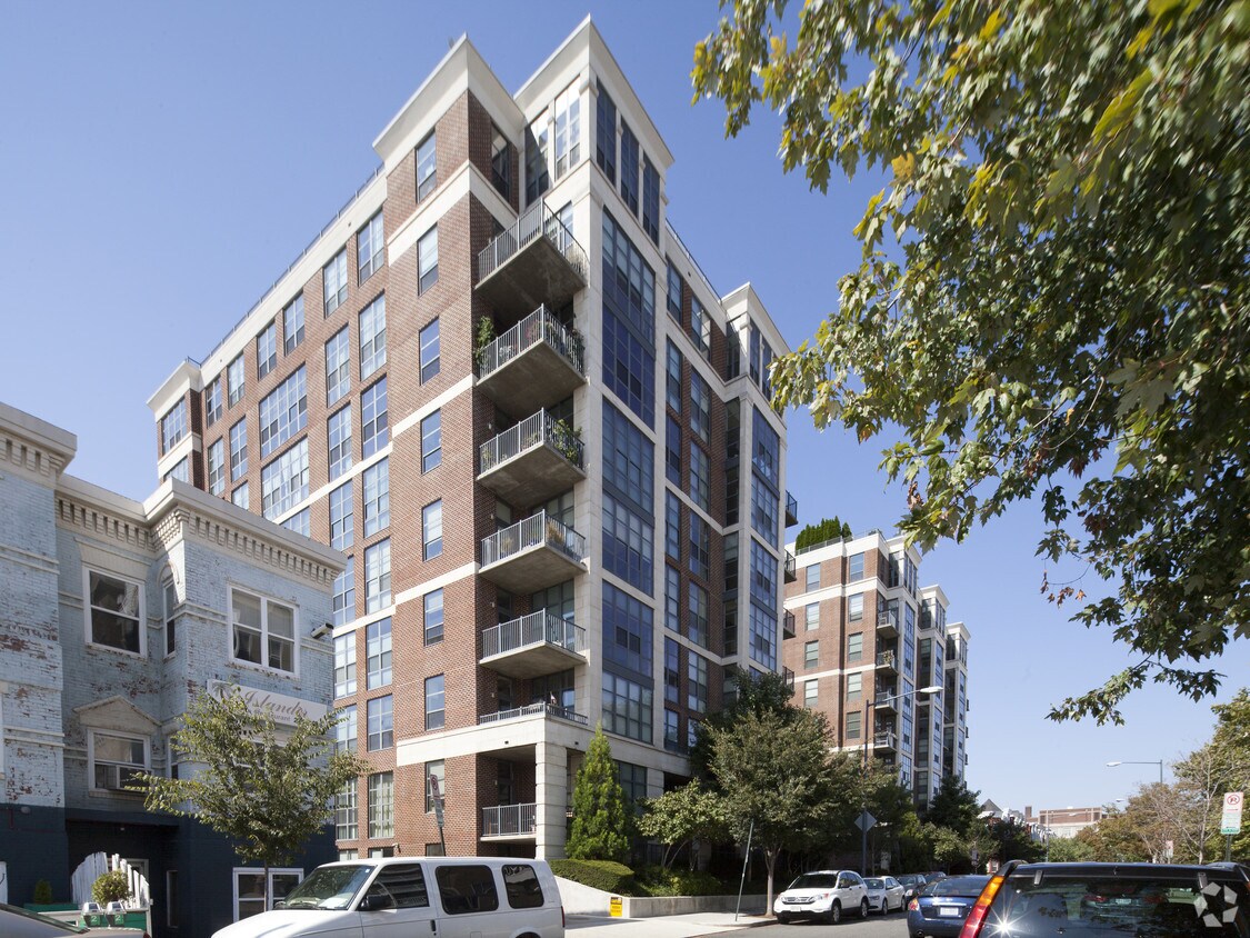 2020 Lofts Apartments Washington, DC