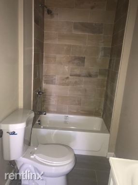 Building Photo - 3 br, 1 bath Apartment - 148 putnam  st