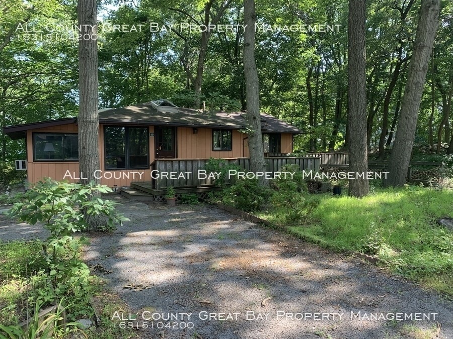 Primary Photo - 356 Oakleigh Ave