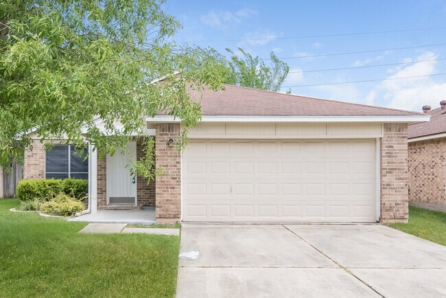 Building Photo - 11742 Yearling Dr