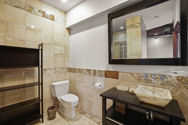 Building Photo - 96 South St