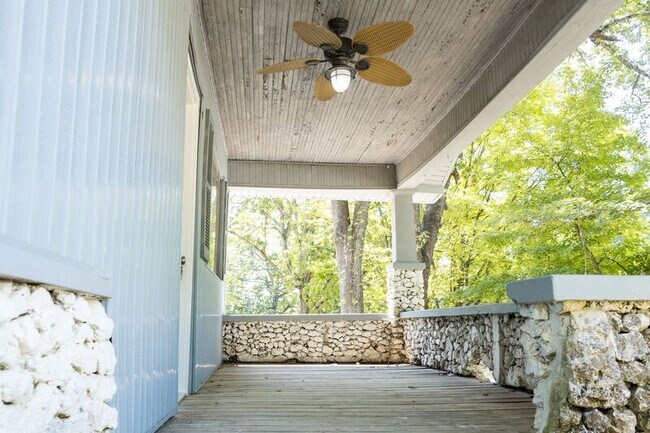 Foto del edificio - 4014 McCahill Rd