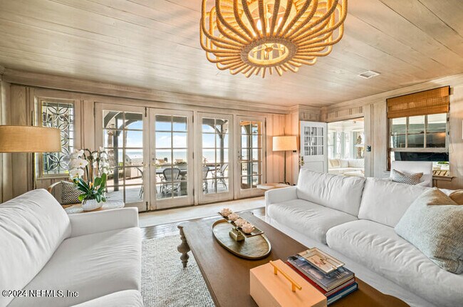 Building Photo - 533 Ponte Vedra Blvd