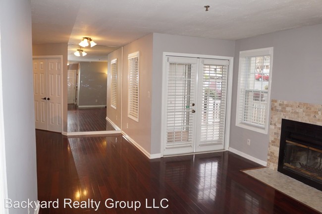 Building Photo - 5612 River Heights Crossing SE