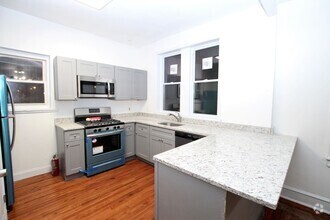 Building Photo - 2621 W Girard Ave