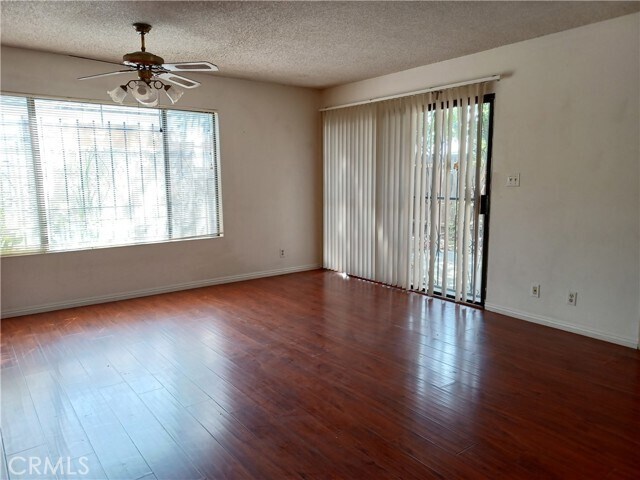 Foto del edificio - 4148 Cedar Ave