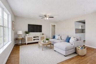 Building Photo - 4821 Brinkley St