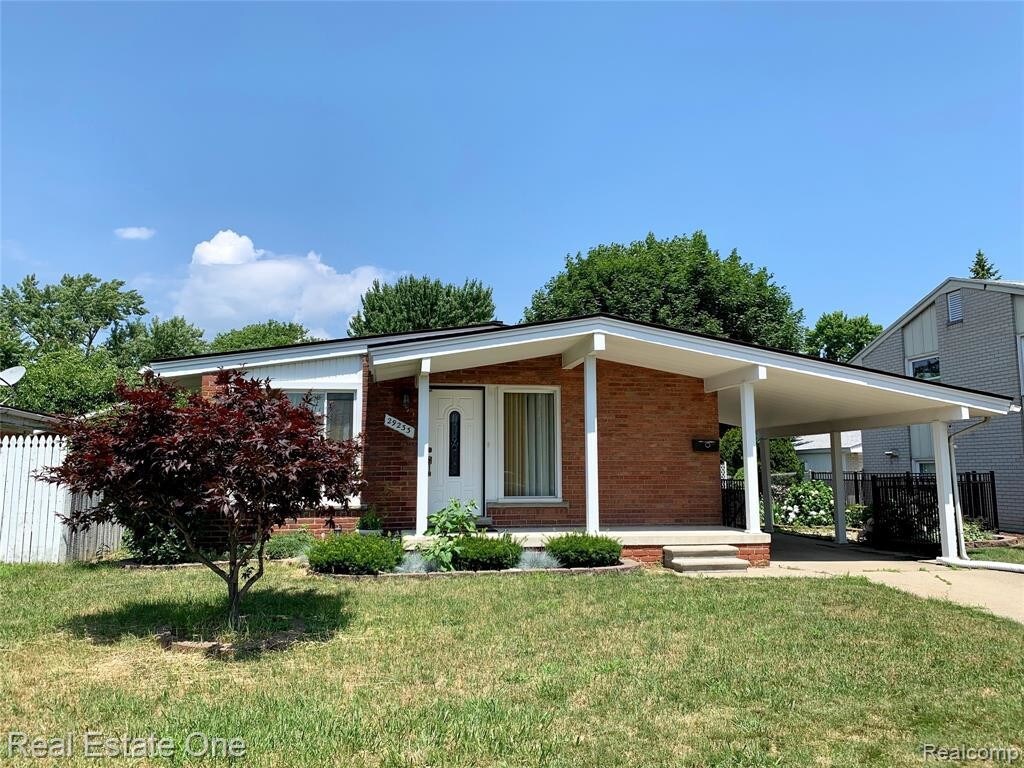 Foto principal - 29233 Shirley Ave