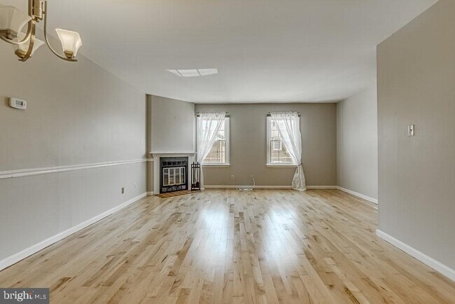 Foto del edificio - 617 N Piedmont St