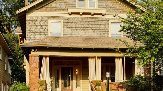 Foto del edificio - 1623 11th Pl S