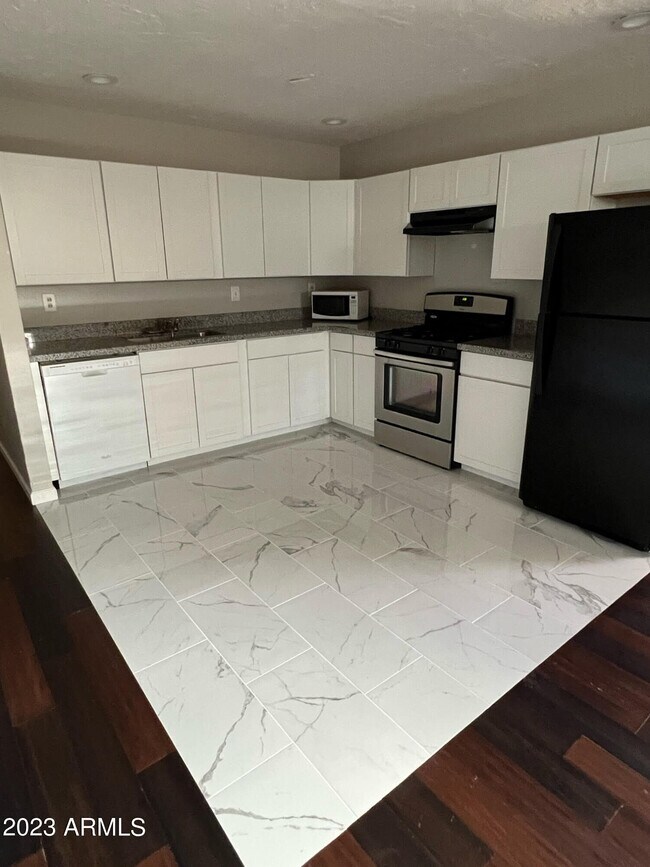 Foto del edificio - 7431 E Diamond St