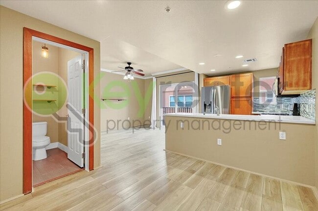 Foto del edificio - 4800 Westlake Pkwy