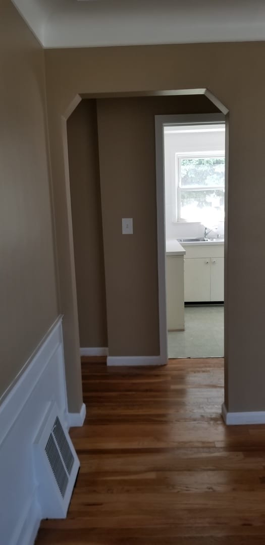 Building Photo - A Charming 3 Bedroom Bungalow, Hardwood Floors, Fenced in Backyard