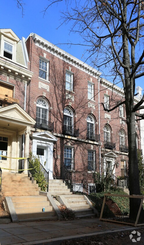 Primary Photo - 1831 Wyoming Ave NW