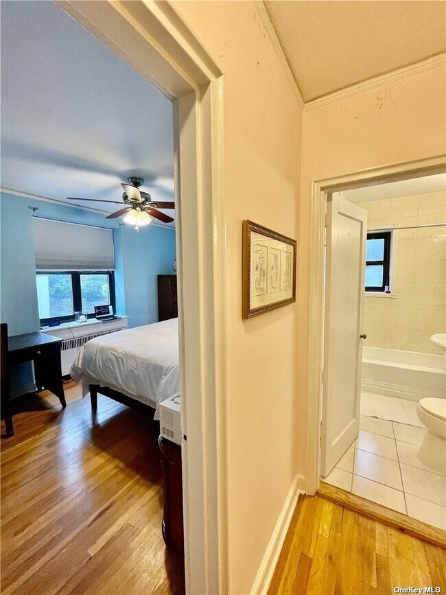 Building Photo - 1 Town House Pl