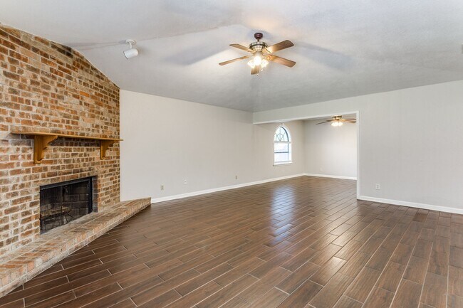 Foto del edificio - 804 Dogwood Dr