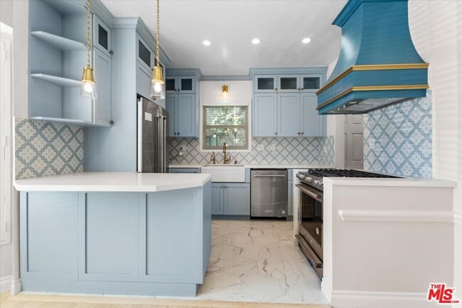 Building Photo - 9683 W Olympic Blvd