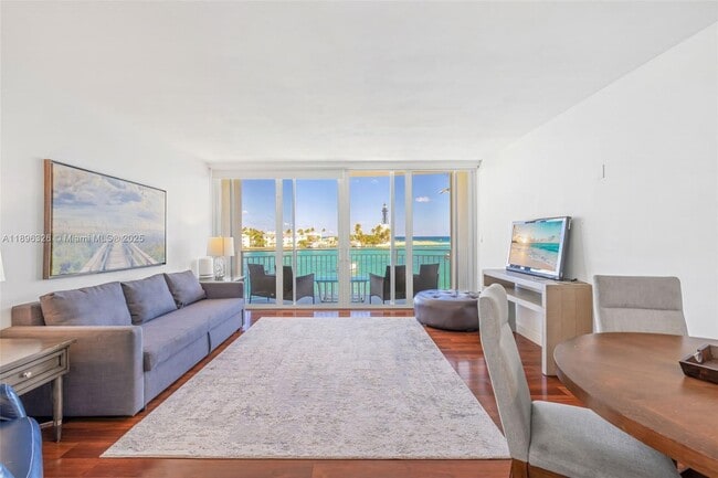 Foto del edificio - 2508 Bay Dr