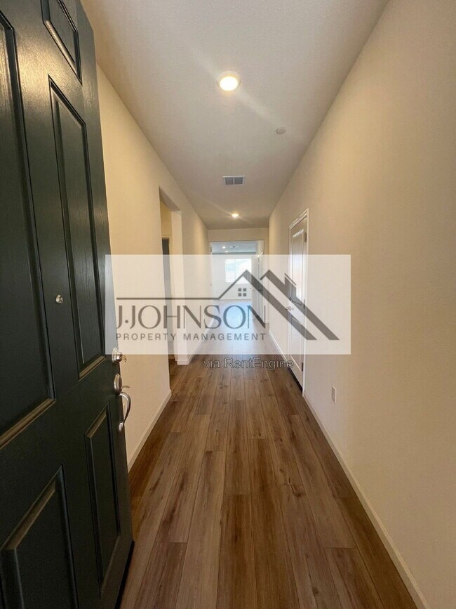 Building Photo - 2491 Bersano St