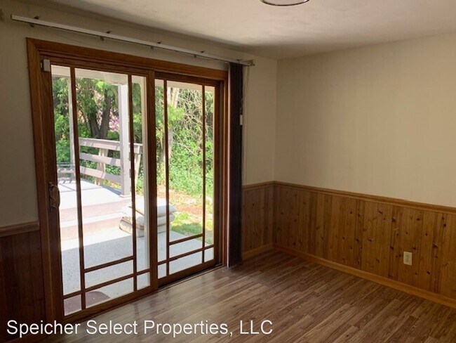 Foto del edificio - 3 br, 2 bath House - 108 Dell Street