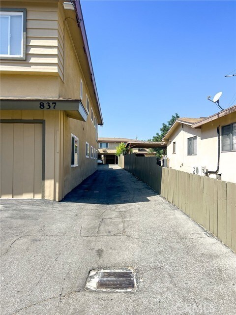 Foto del edificio - 837 S Sierra Vista Ave