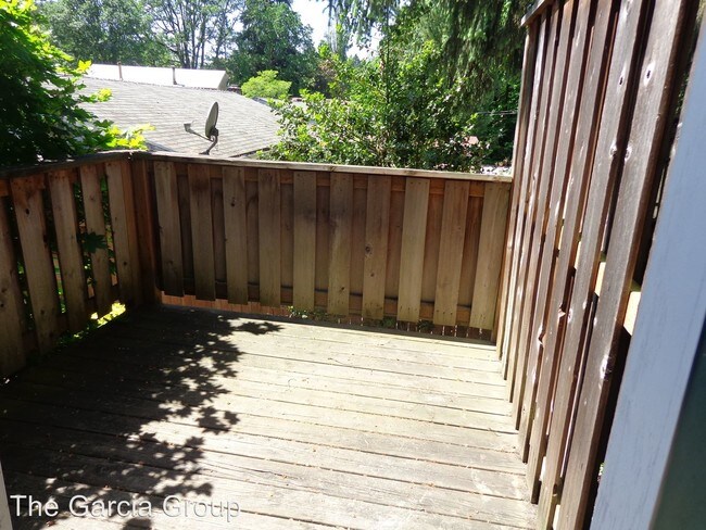 Building Photo - 4847-4851 SW 150th Pl