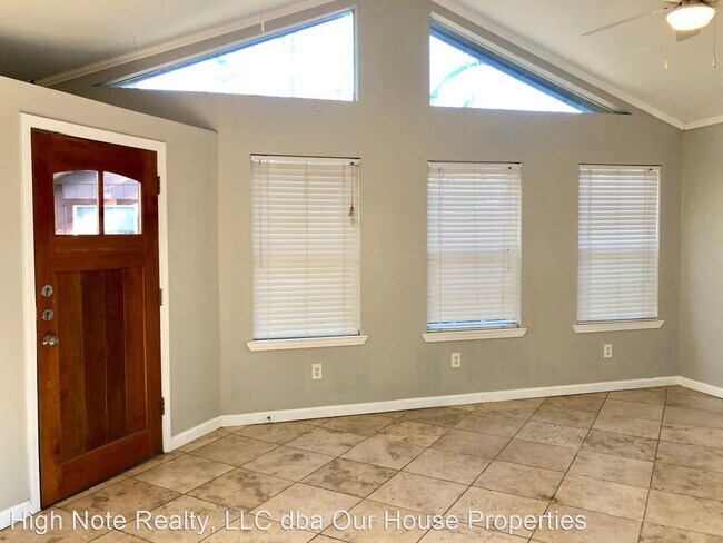 Building Photo - 4 br, 3 bath House - 2007 S 2nd ST Unit B