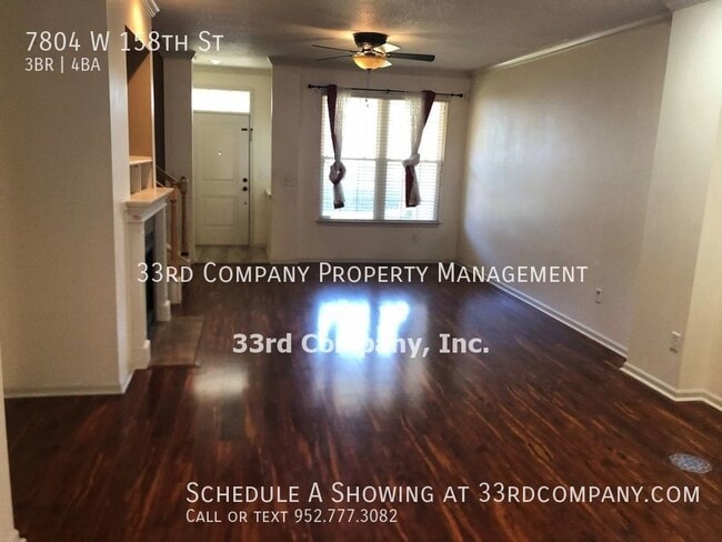 Building Photo - Gorgeous 3 Bed/4 Bath Townhome in Overland...