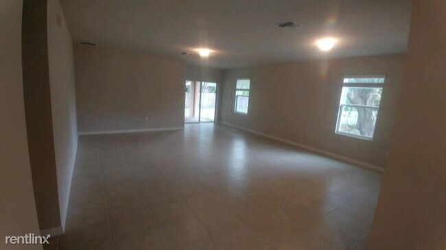 Building Photo - 3 br, 2 bath House - 2510 Jarvis St