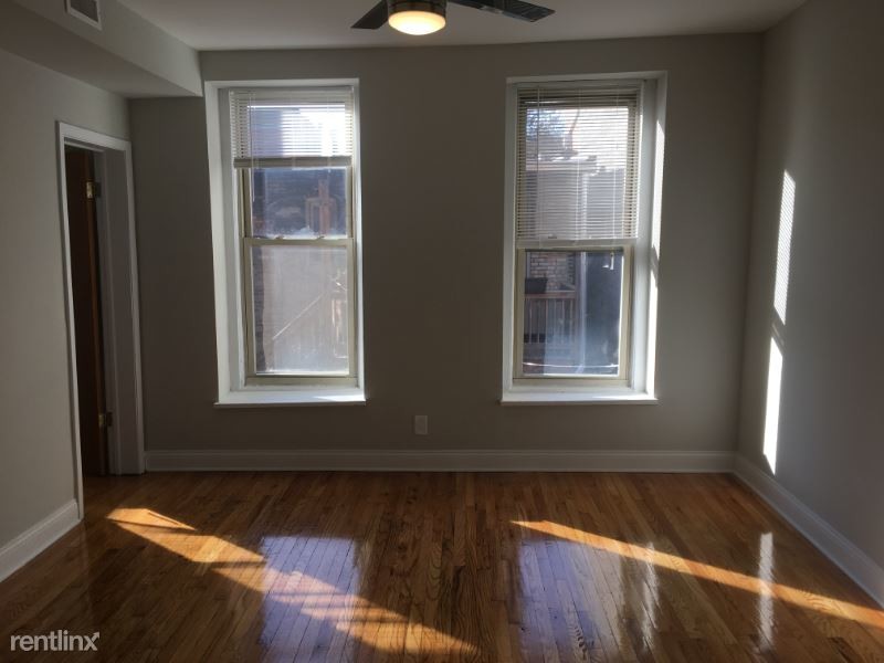 Primary Photo - 1417 N Wood St
