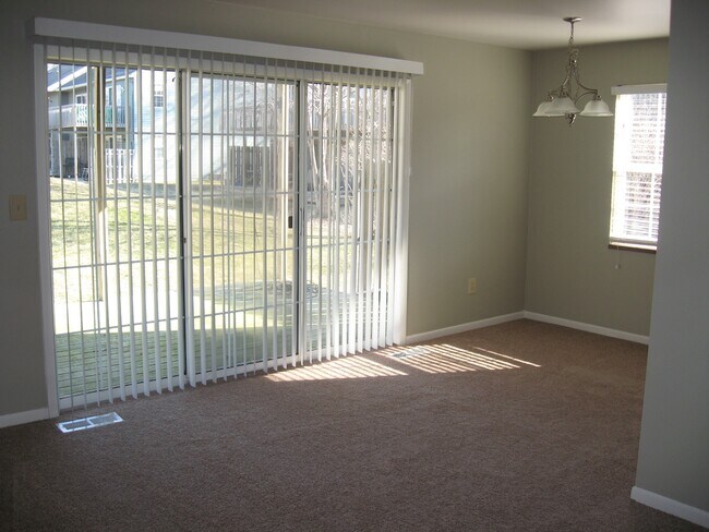 Foto del edificio - 4603 Moffett Rd NW