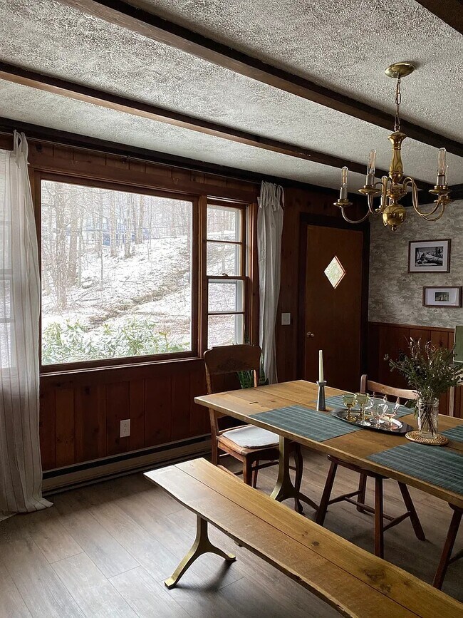 Foto del edificio - 30 Ford Rd