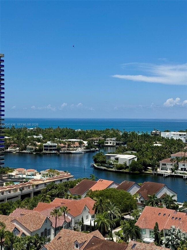 Building Photo - 19500 Turnberry Way