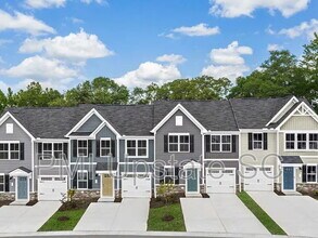 Building Photo - 413 Camarillo Ln