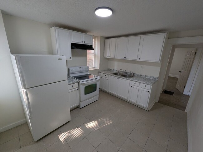 Foto del edificio - 5120 Lexington Ave