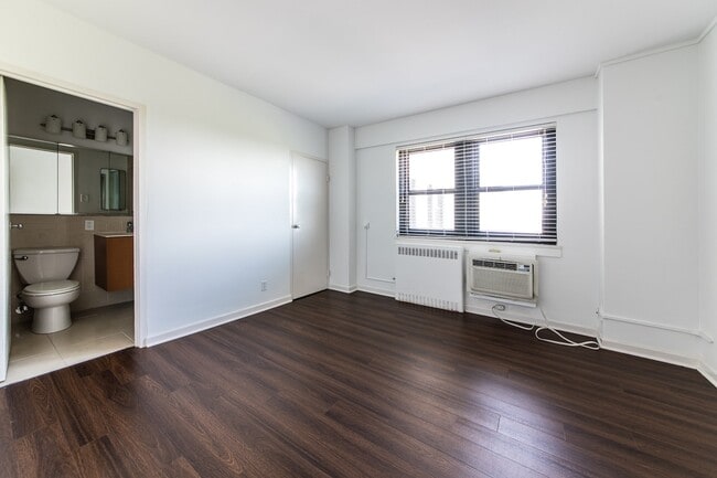 Interior Photo - Parc Frontenac