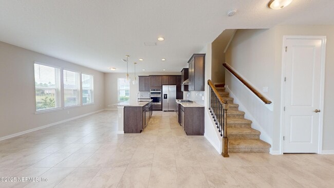 Building Photo - 167 Windermere Way