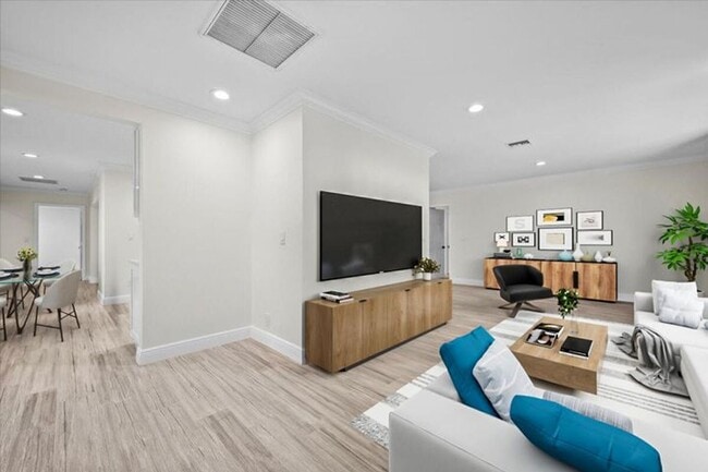 Foto del edificio - 12831 Shore Dr