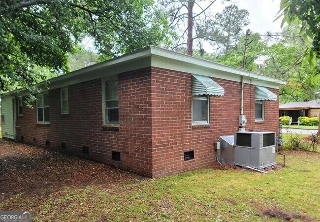 Building Photo - 3457 Shenandoah Dr
