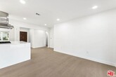 Foto principal - 1001 Oban Drive, Los Angeles, CA 90065 - 3...