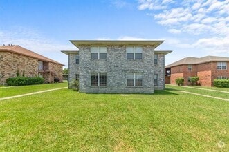 Building Photo - 5545 Brookview Ct