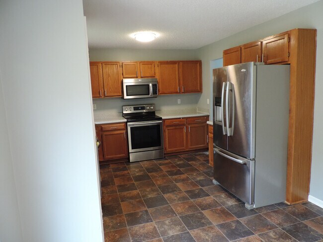 Foto del edificio - A Spacious 3 Bedroom Home in a Great Locat...