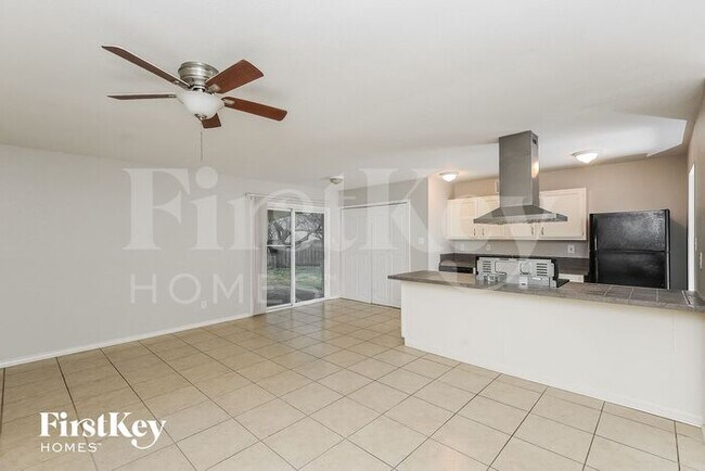 Foto del edificio - 7851 Holly Berry Court